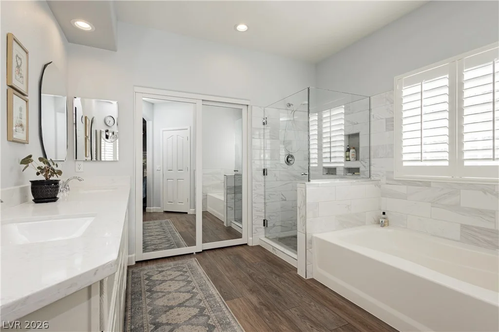 8932 Mannix, Las Vegas, NV 89143