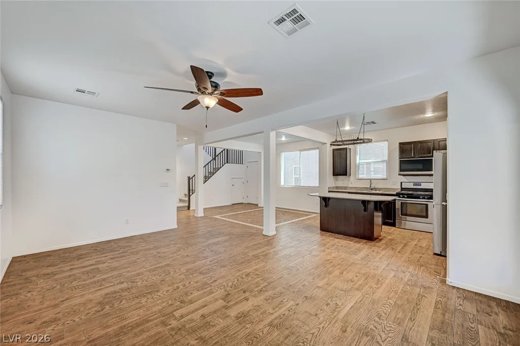 10837 Hunters Green, Las Vegas, NV 89166