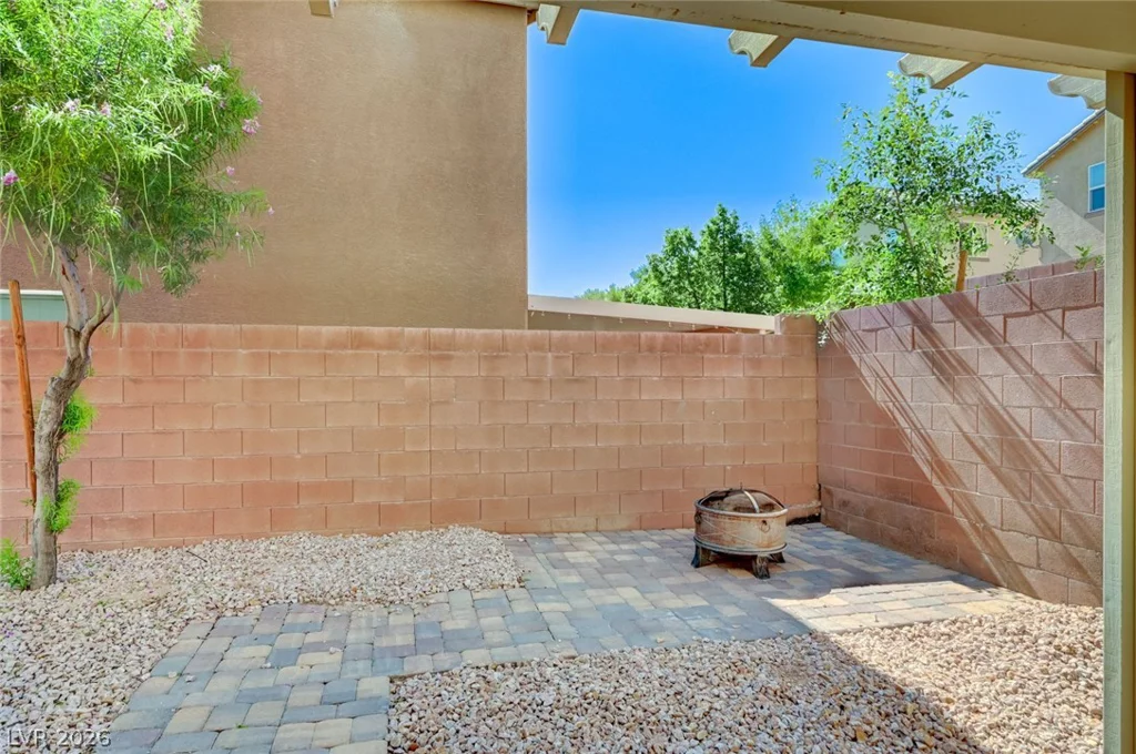 10837 Hunters Green, Las Vegas, NV 89166