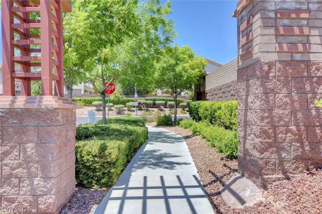 10837 Hunters Green, Las Vegas, NV 89166