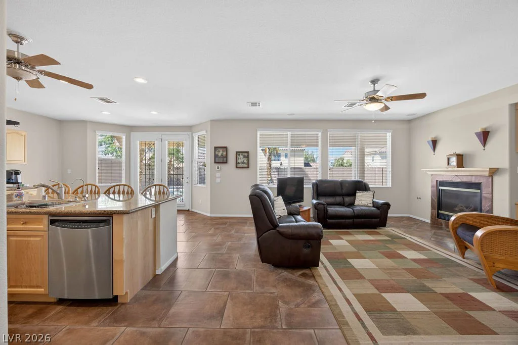 7704 Mesa Verde, Las Vegas, NV 89113