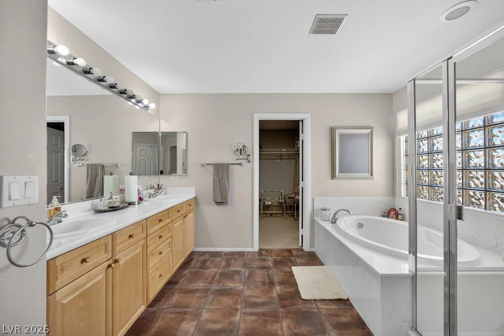 7704 Mesa Verde, Las Vegas, NV 89113