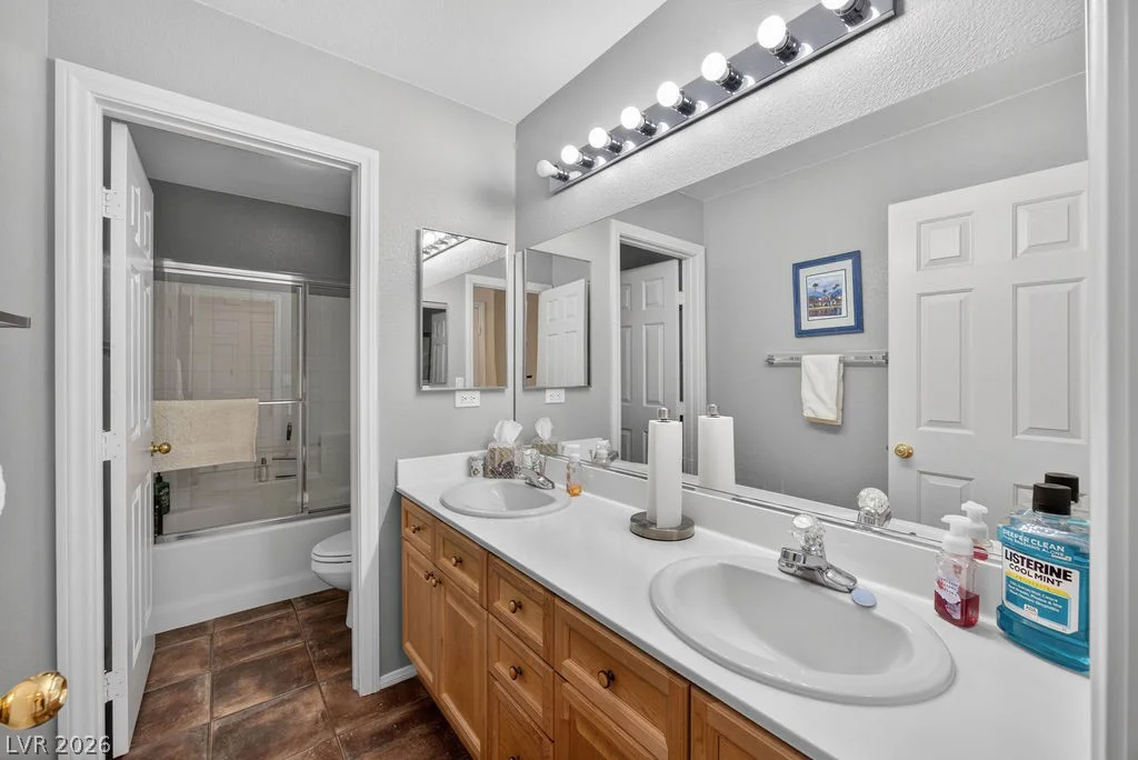 7704 Mesa Verde, Las Vegas, NV 89113