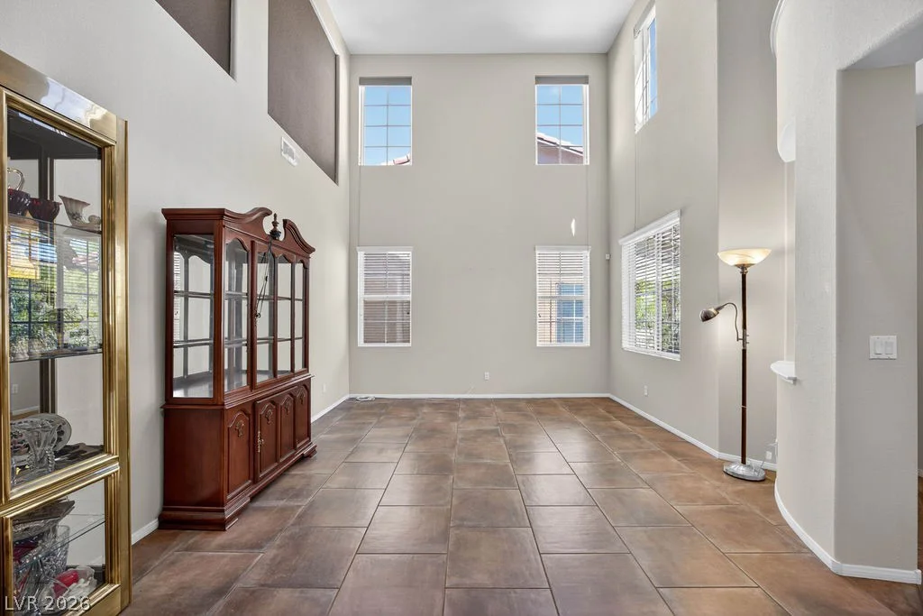 7704 Mesa Verde, Las Vegas, NV 89113