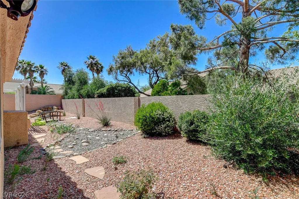 223 Chestnut Ridge, Henderson, NV 89012