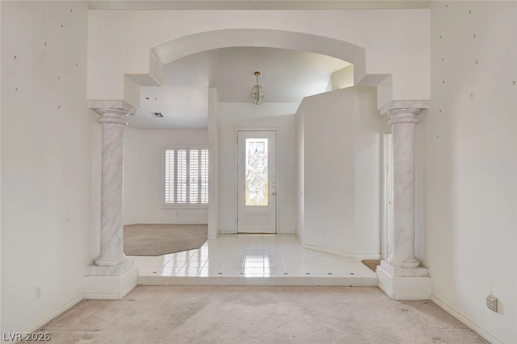 223 Chestnut Ridge, Henderson, NV 89012