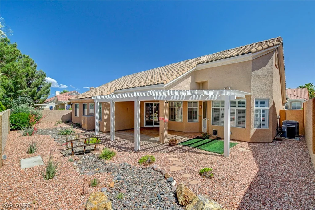 223 Chestnut Ridge, Henderson, NV 89012