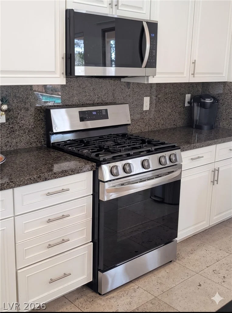 17 Glade Water, Henderson, NV 89052