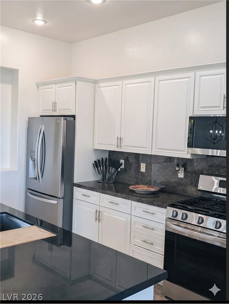 17 Glade Water, Henderson, NV 89052