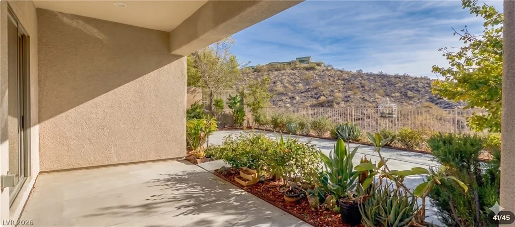 17 Glade Water, Henderson, NV 89052