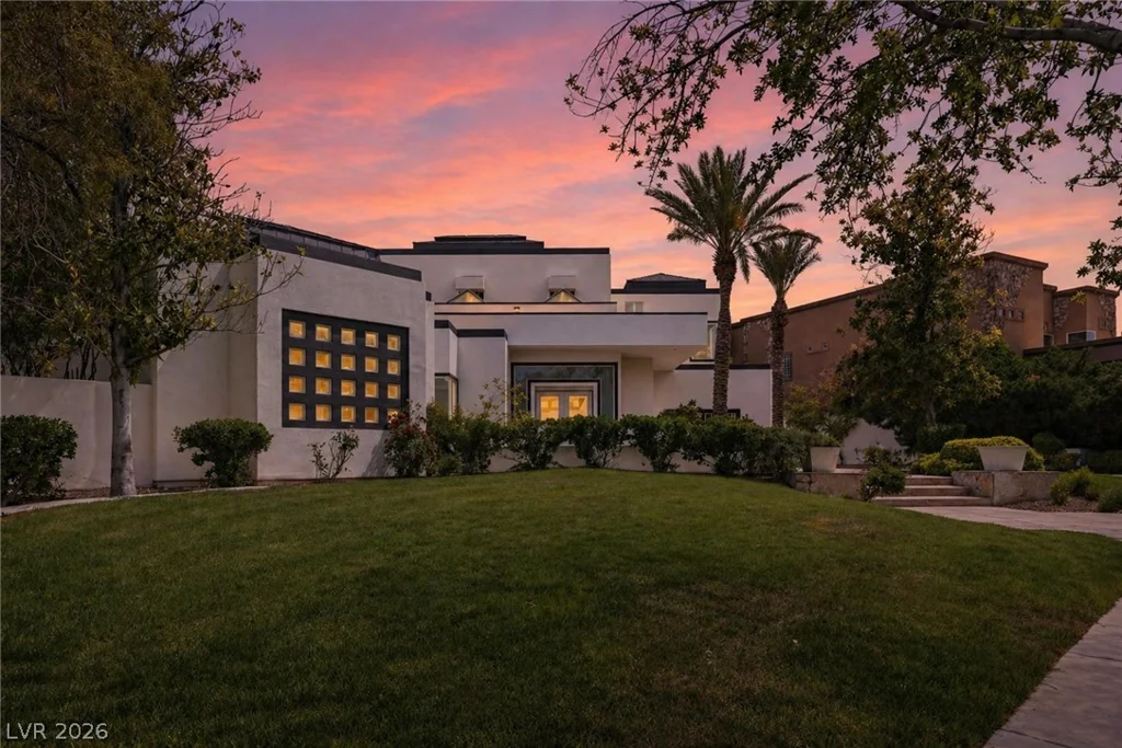8821 Greensboro, Las Vegas, NV 89134