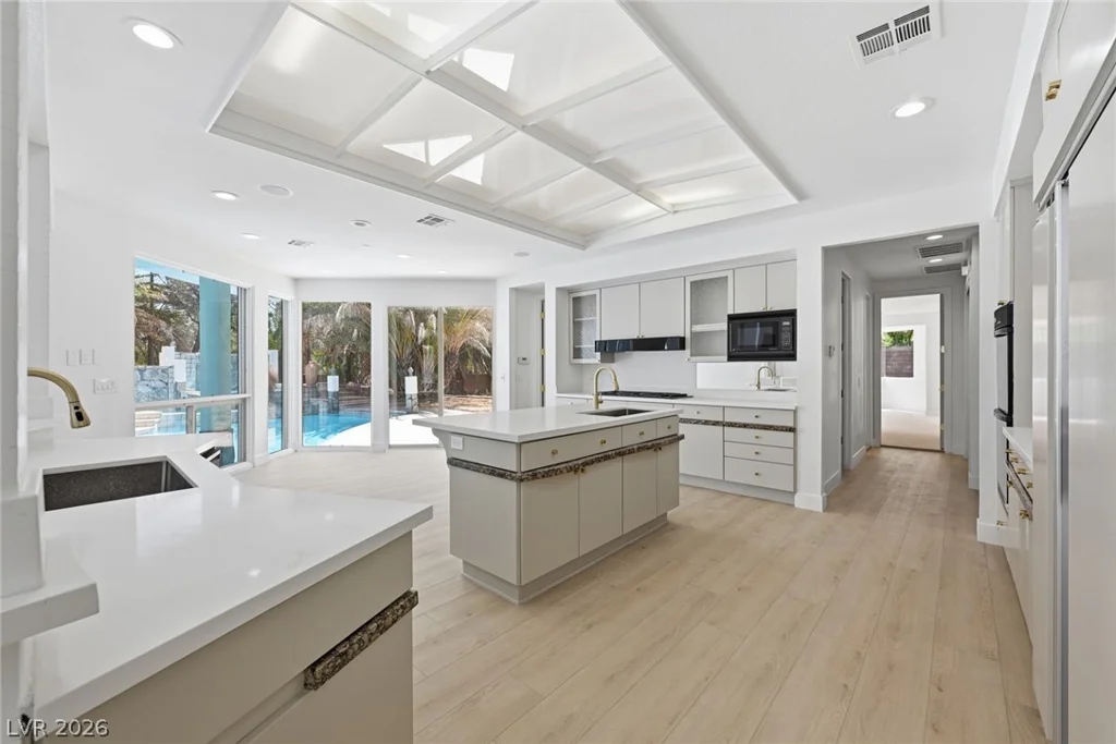 8821 Greensboro, Las Vegas, NV 89134