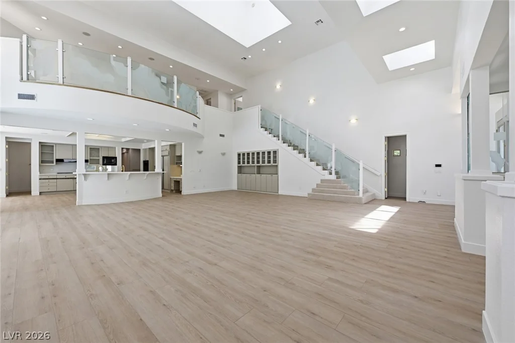 8821 Greensboro, Las Vegas, NV 89134
