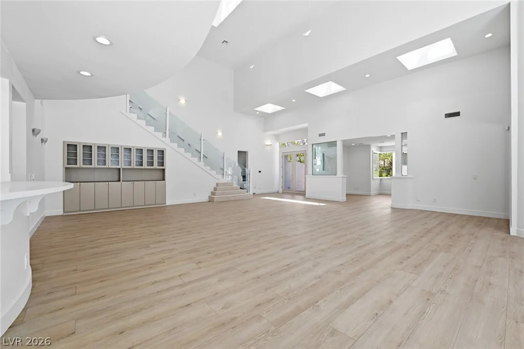8821 Greensboro, Las Vegas, NV 89134