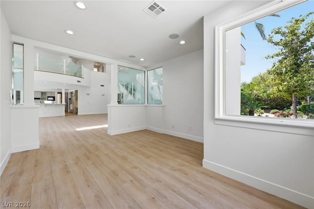 8821 Greensboro, Las Vegas, NV 89134