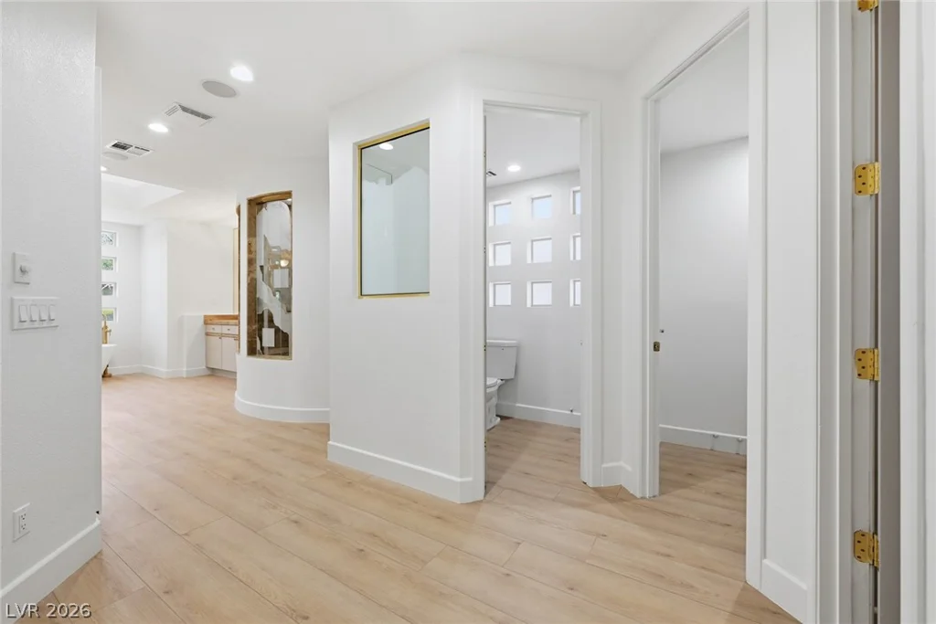 8821 Greensboro, Las Vegas, NV 89134