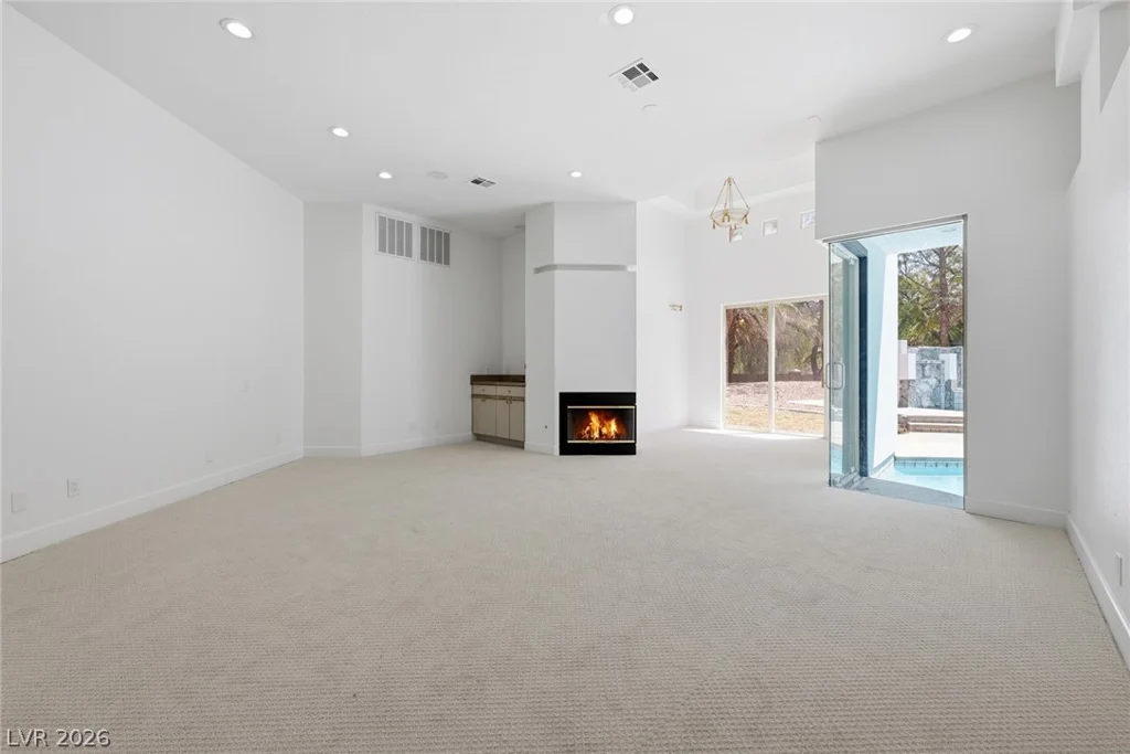 8821 Greensboro, Las Vegas, NV 89134