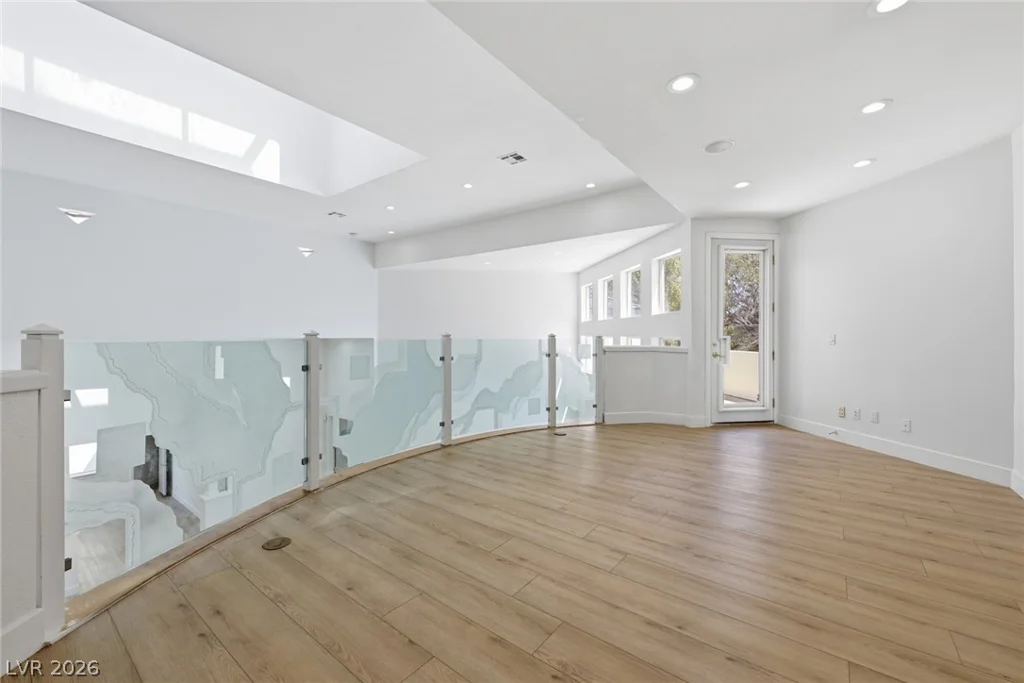 8821 Greensboro, Las Vegas, NV 89134
