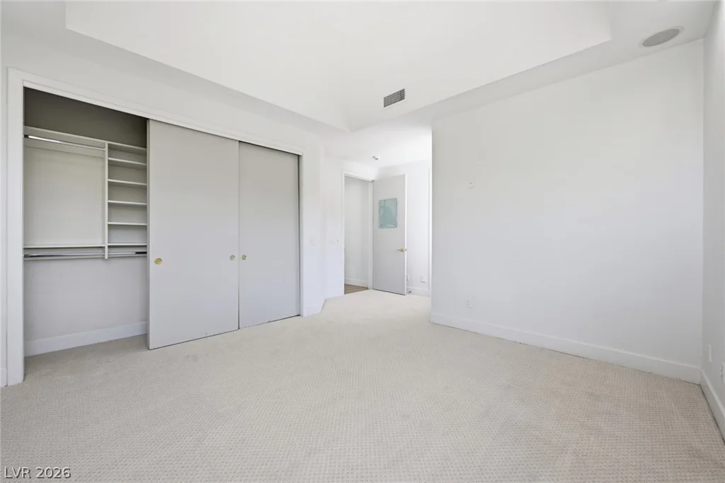 8821 Greensboro, Las Vegas, NV 89134
