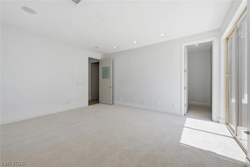 8821 Greensboro, Las Vegas, NV 89134