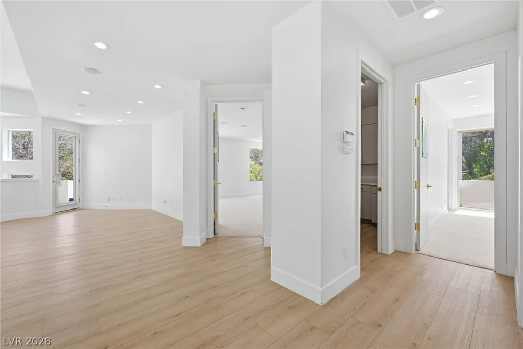 8821 Greensboro, Las Vegas, NV 89134