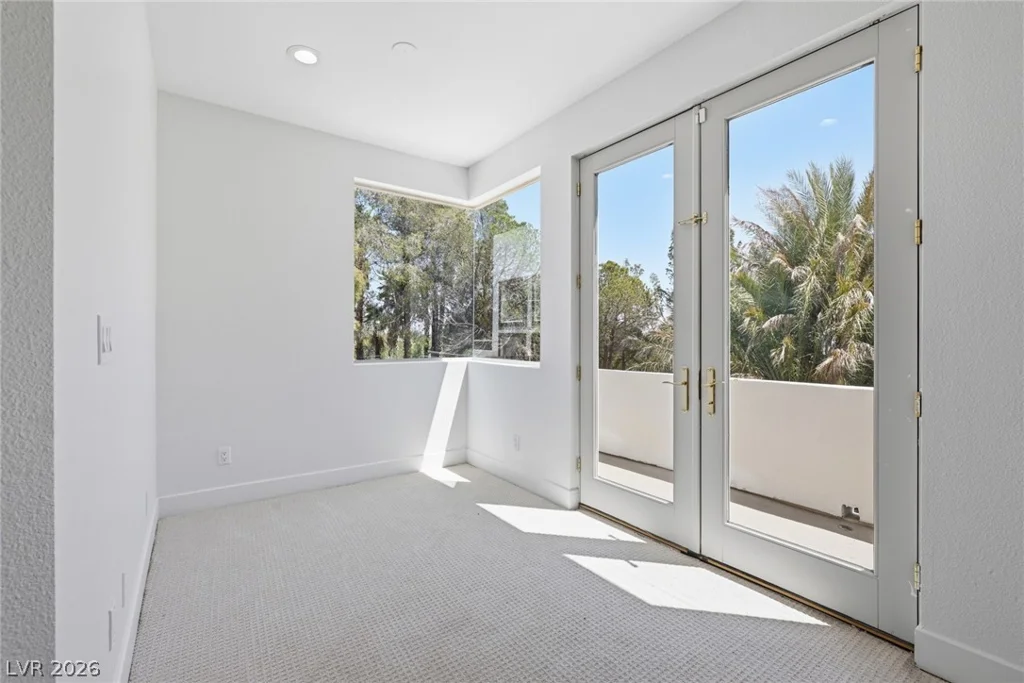 8821 Greensboro, Las Vegas, NV 89134
