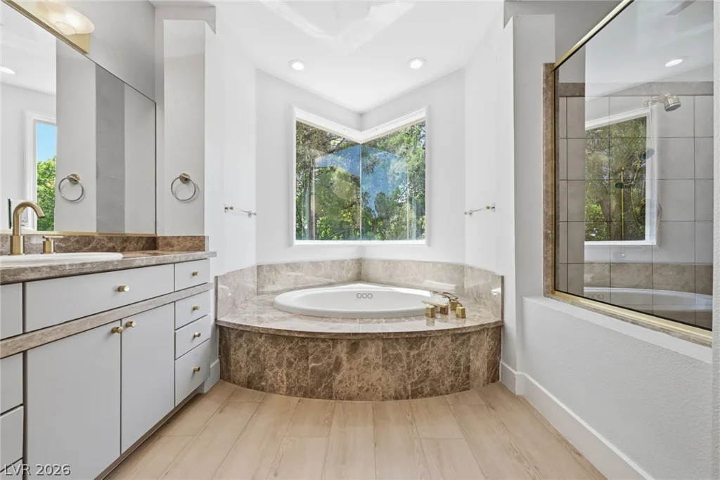8821 Greensboro, Las Vegas, NV 89134