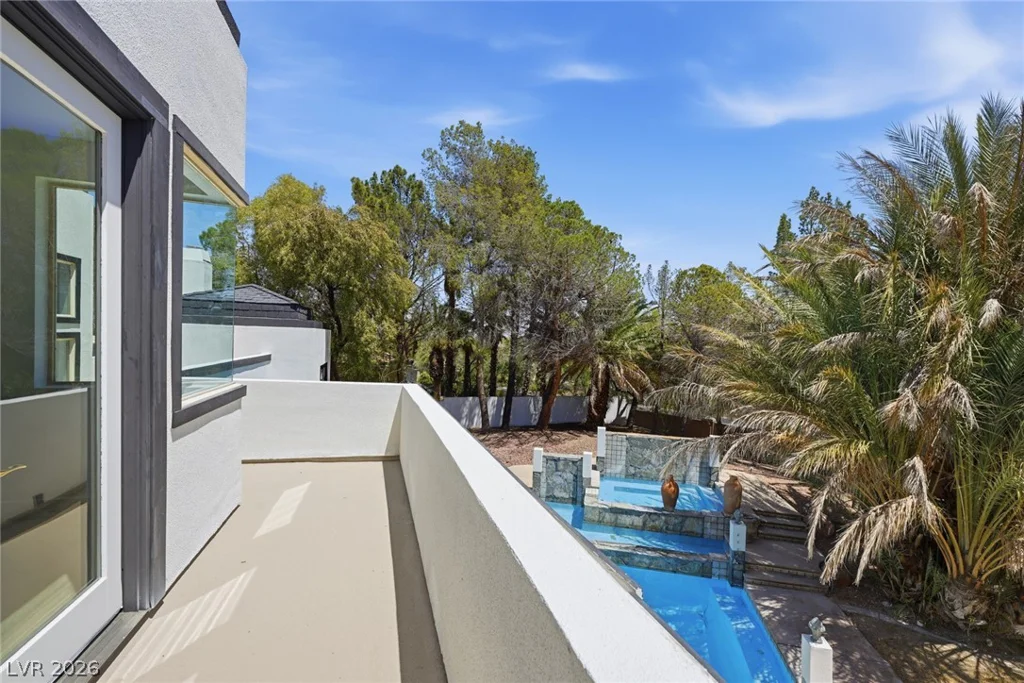 8821 Greensboro, Las Vegas, NV 89134