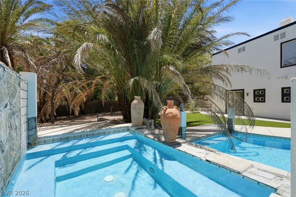 8821 Greensboro, Las Vegas, NV 89134