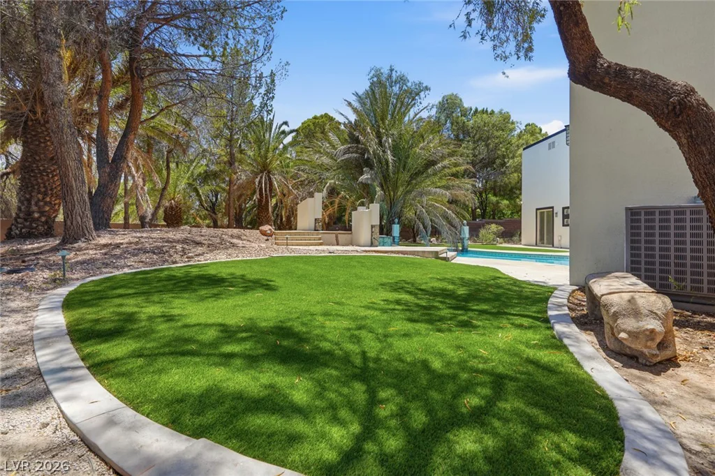8821 Greensboro, Las Vegas, NV 89134