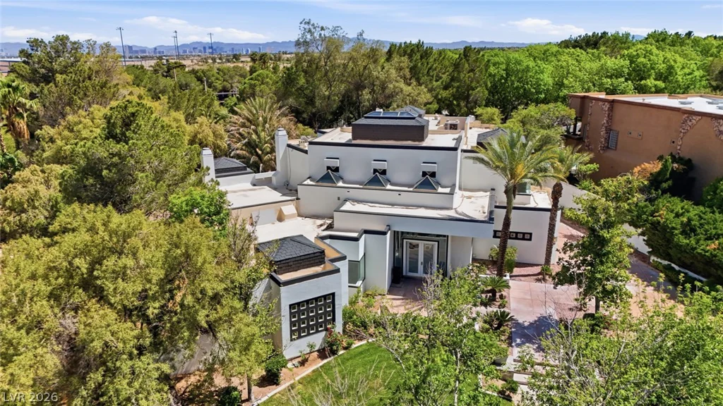 8821 Greensboro, Las Vegas, NV 89134