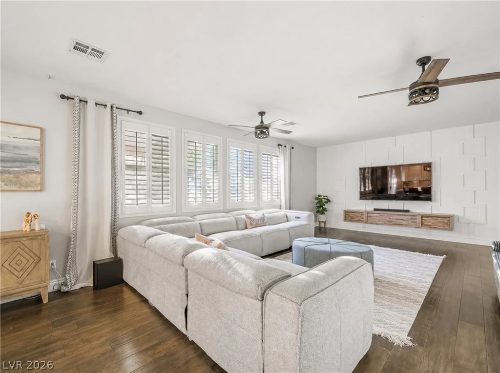 8033 Redbud Vine, North Las Vegas, NV 89085