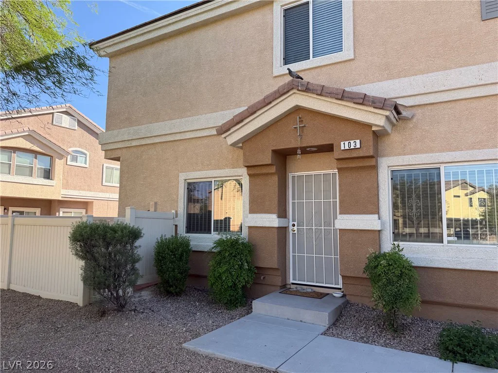 5551 Box Cars, Las Vegas, NV 89122