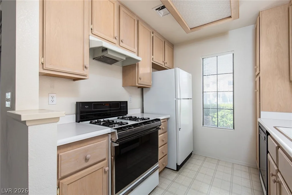 4877 Torrey Pines, Las Vegas, NV 89103
