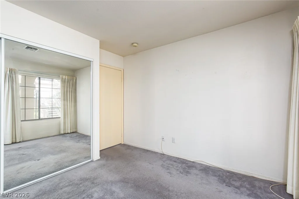4877 Torrey Pines, Las Vegas, NV 89103