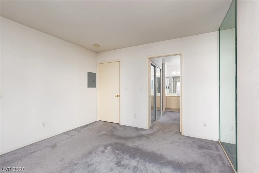 4877 Torrey Pines, Las Vegas, NV 89103