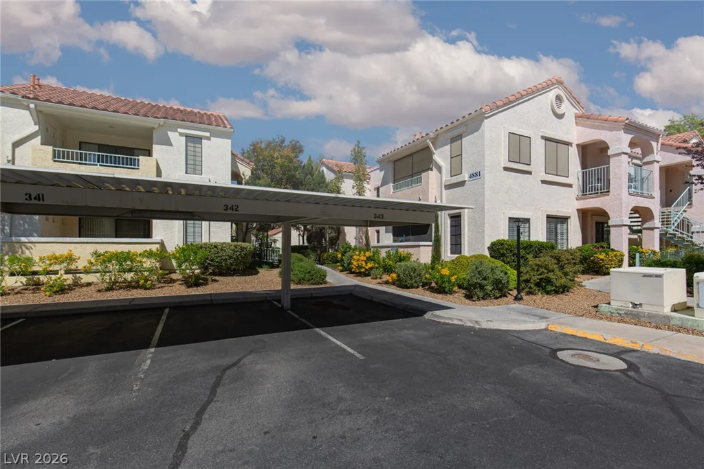 4877 Torrey Pines, Las Vegas, NV 89103