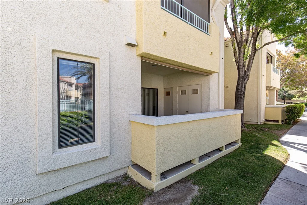 4877 Torrey Pines, Las Vegas, NV 89103