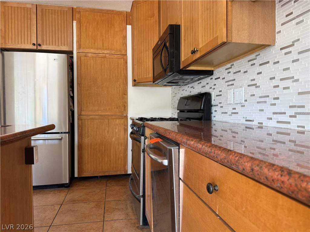 6162 Meadow Vista, Las Vegas, NV 89103