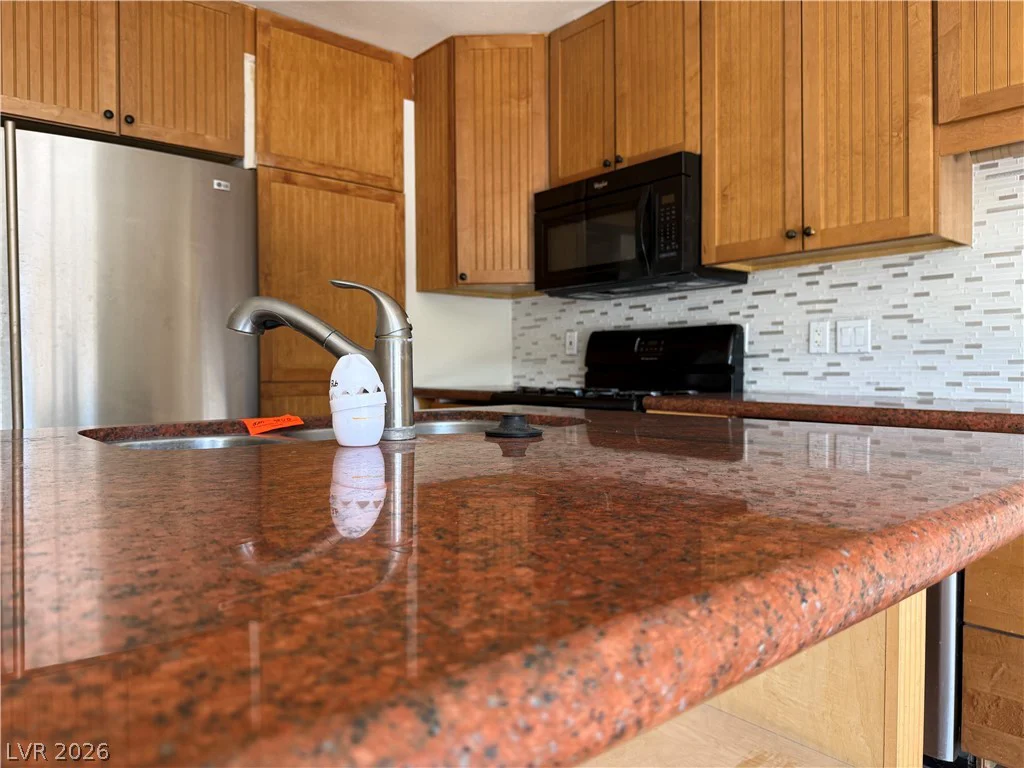 6162 Meadow Vista, Las Vegas, NV 89103