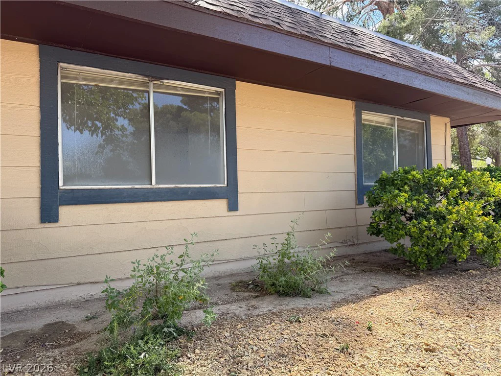 6162 Meadow Vista, Las Vegas, NV 89103