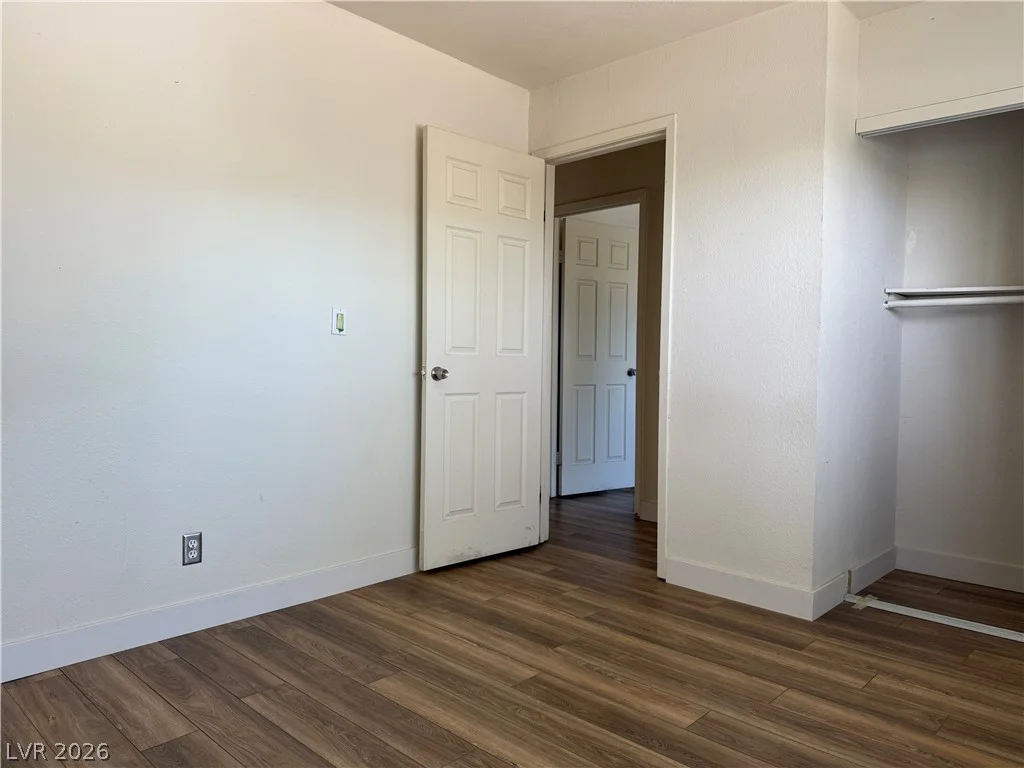 6162 Meadow Vista, Las Vegas, NV 89103