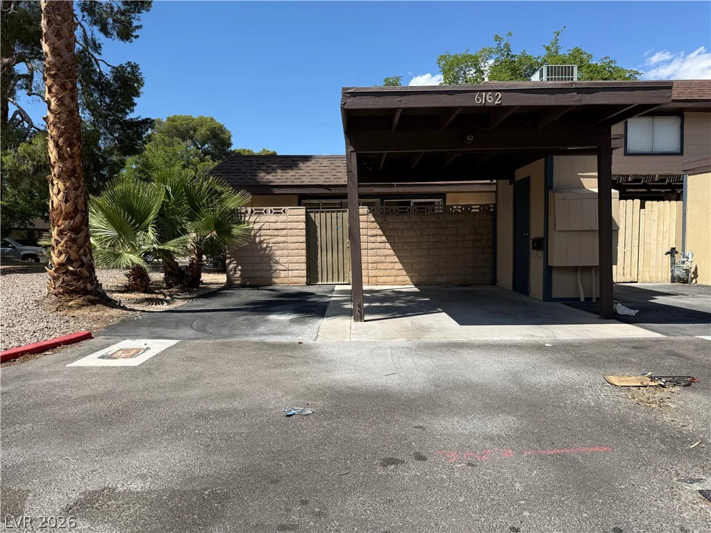 6162 Meadow Vista, Las Vegas, NV 89103