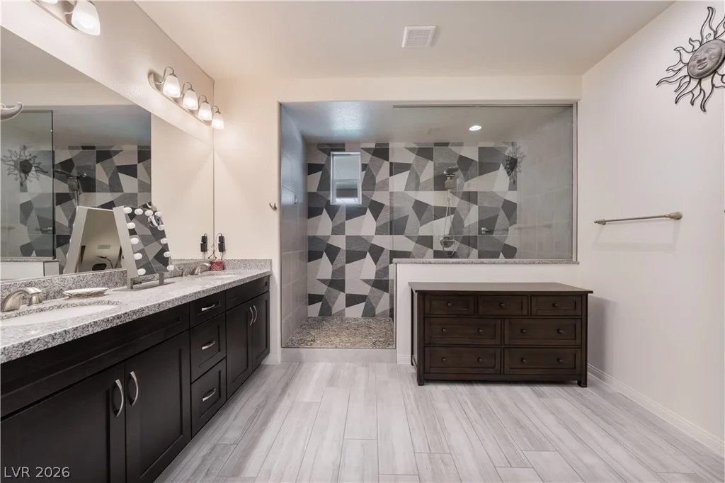 8626 Home Gate, Las Vegas, NV 89113