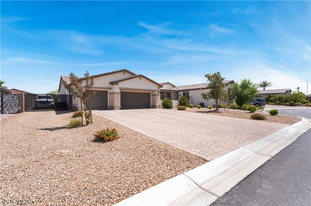 8626 Home Gate, Las Vegas, NV 89113