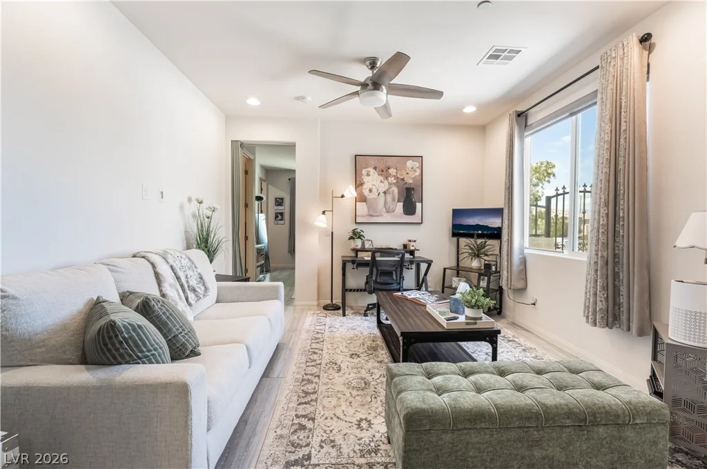 8626 Home Gate, Las Vegas, NV 89113