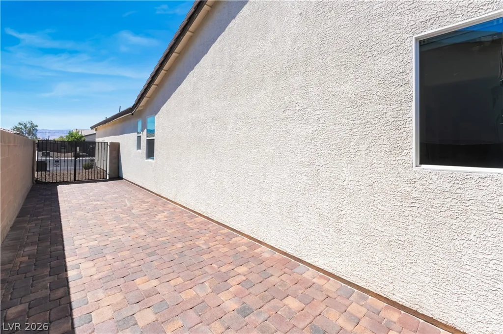 8626 Home Gate, Las Vegas, NV 89113