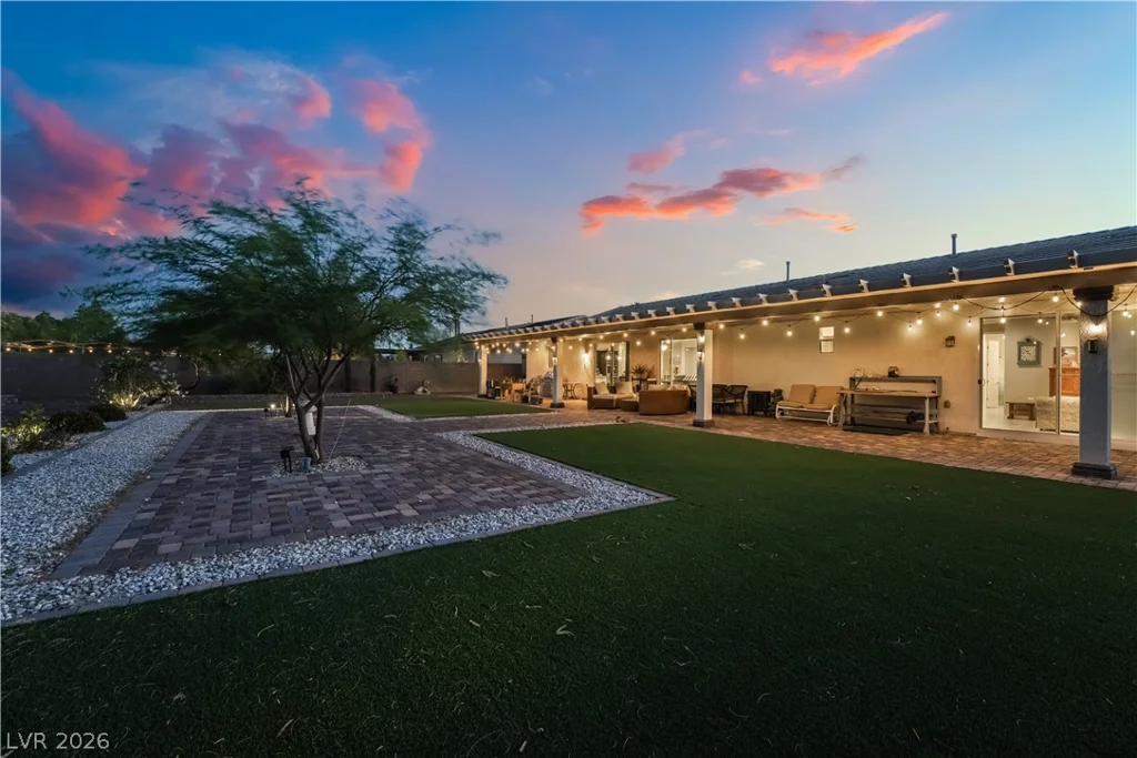8626 Home Gate, Las Vegas, NV 89113