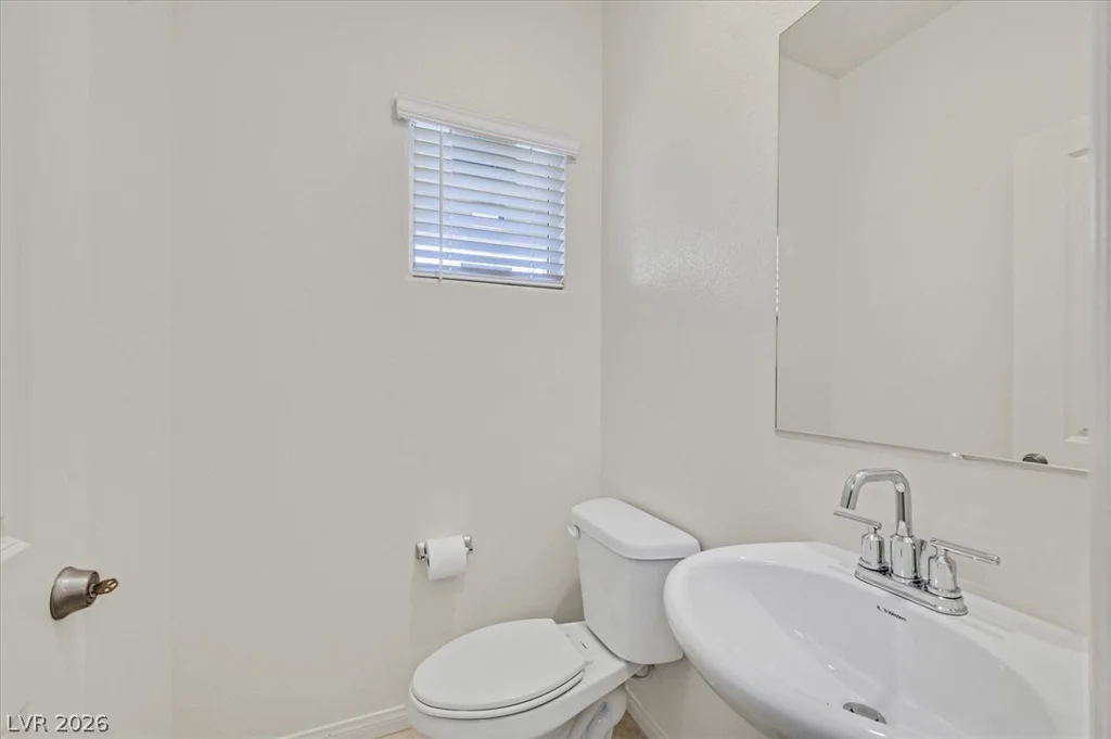1842 Farah Falls, North Las Vegas, NV 89084