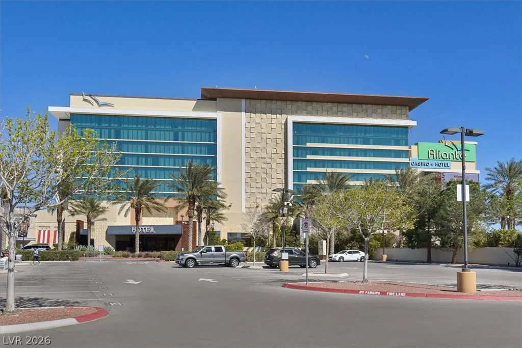 1842 Farah Falls, North Las Vegas, NV 89084